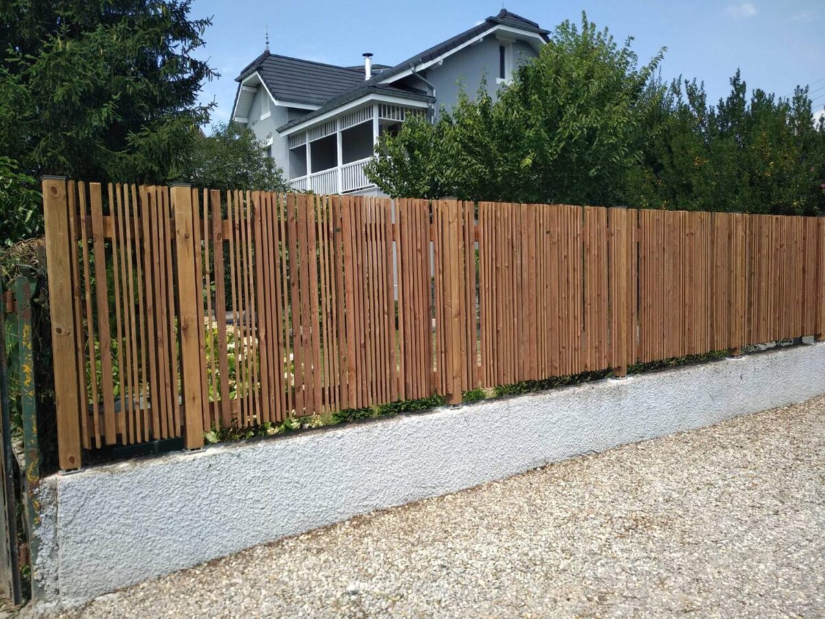 Barrière en bois