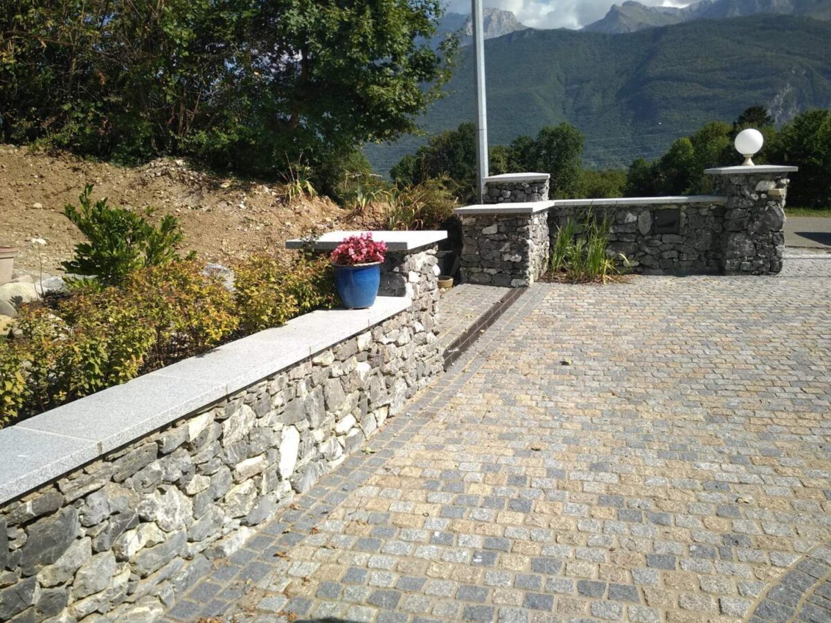 Aménagement exterieur et construction de muret